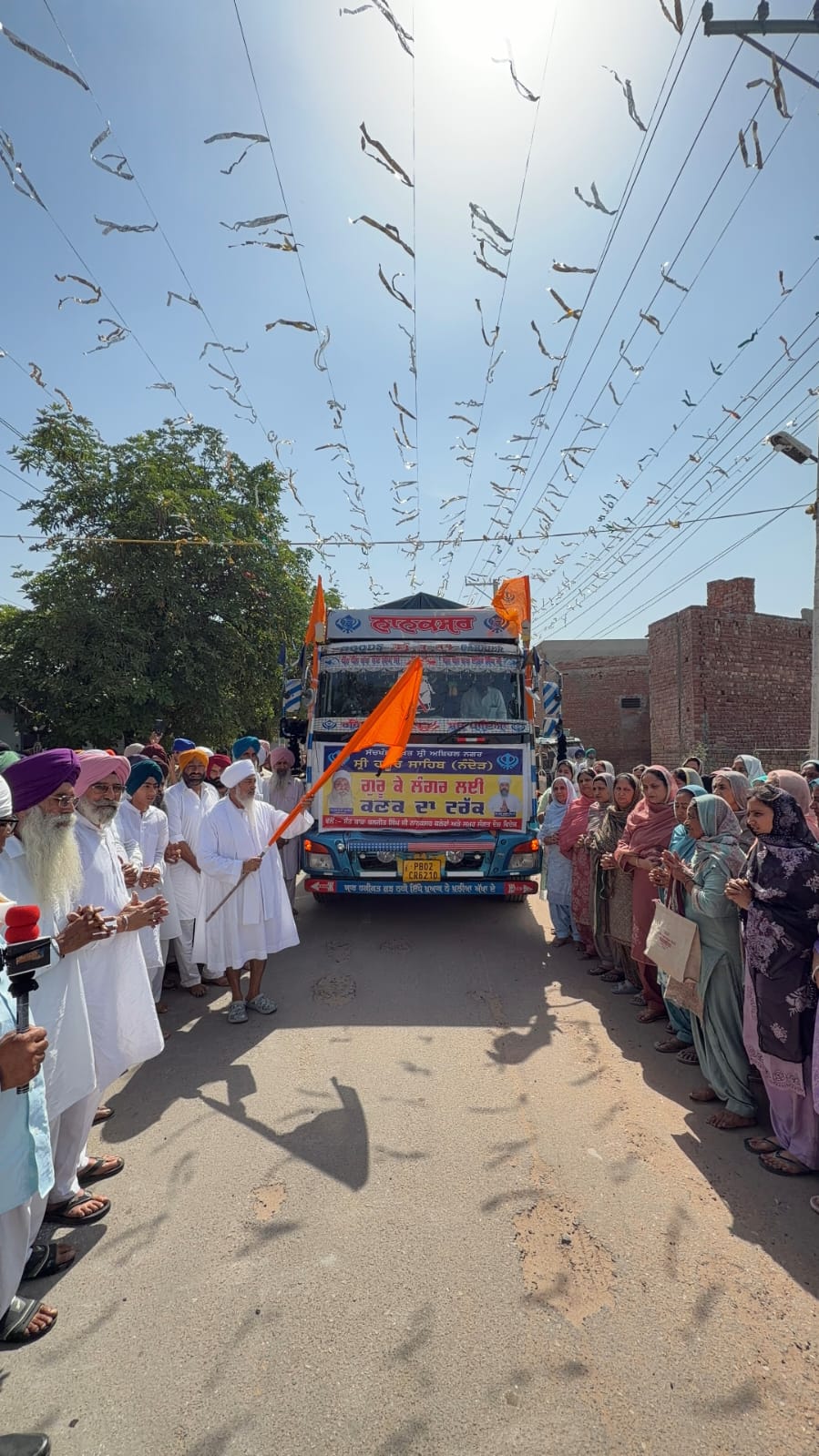 ਨਾਨਕਸਰ ਵੱਲੋਂ ਸ਼੍ਰੀ ਹਜੂਰ ਸਾਹਿਬ ਜੀ ਦੇ ਲੰਗਰਾਂ ਲਈ ਰਾਸ਼ਨ ਦਾ ਟਰੱਕ ਰਵਾਨਾ