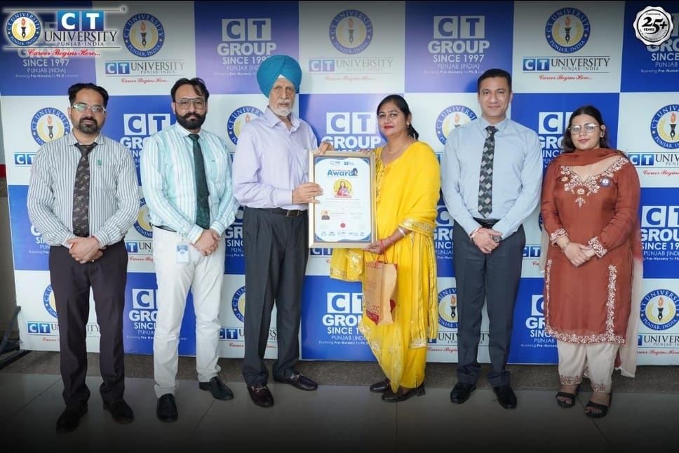 ਪਰਮਜੀਤ ਕੌਰ ਨੂੰ ਬੈਸਟ ਟੀਚਰ ਐਵਾਰਡ 2026-27