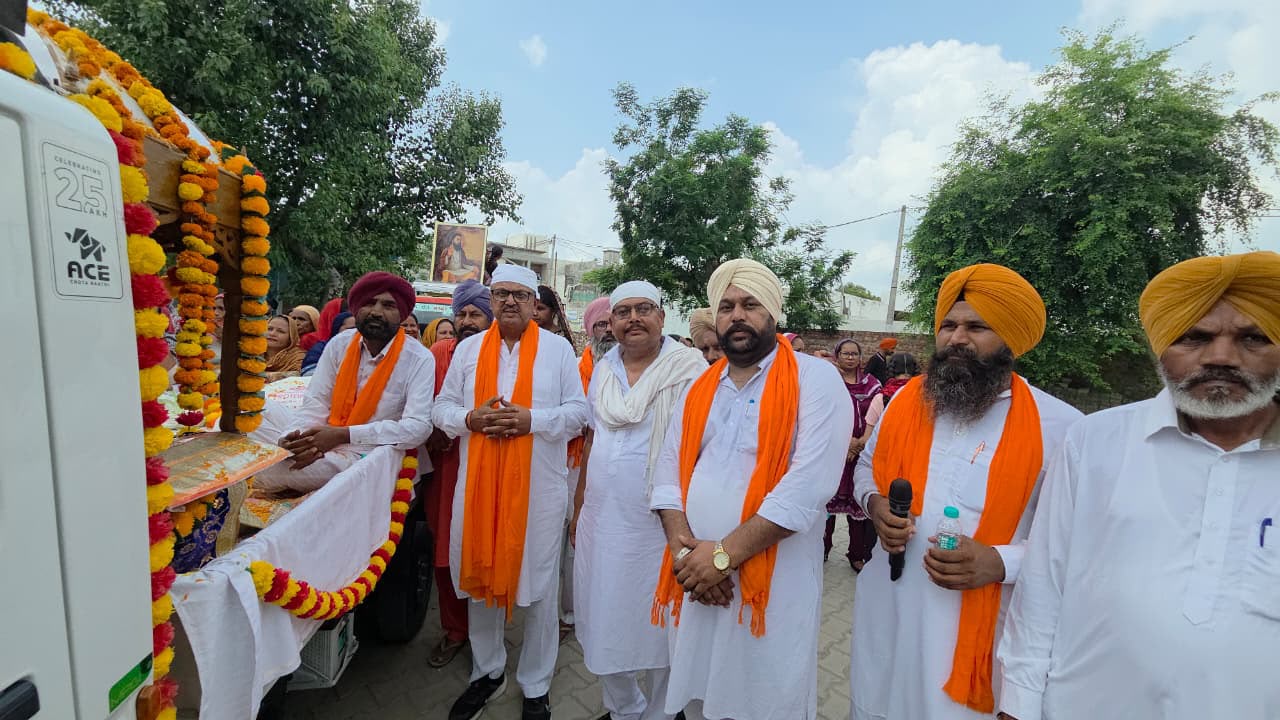 ਭਾਜਪਾ ਦਾ ਸਮਰਸਤਾ ਸੰਕਲਪ ਅਭਿਆਨ: ਹਠੂਰ ਤੇ ਬੁਰਜ ਕੁਲਾਰਾਂ 'ਚ ਕੱਢੀ ਸ਼ੋਭਾ ਯਾਤਰਾ