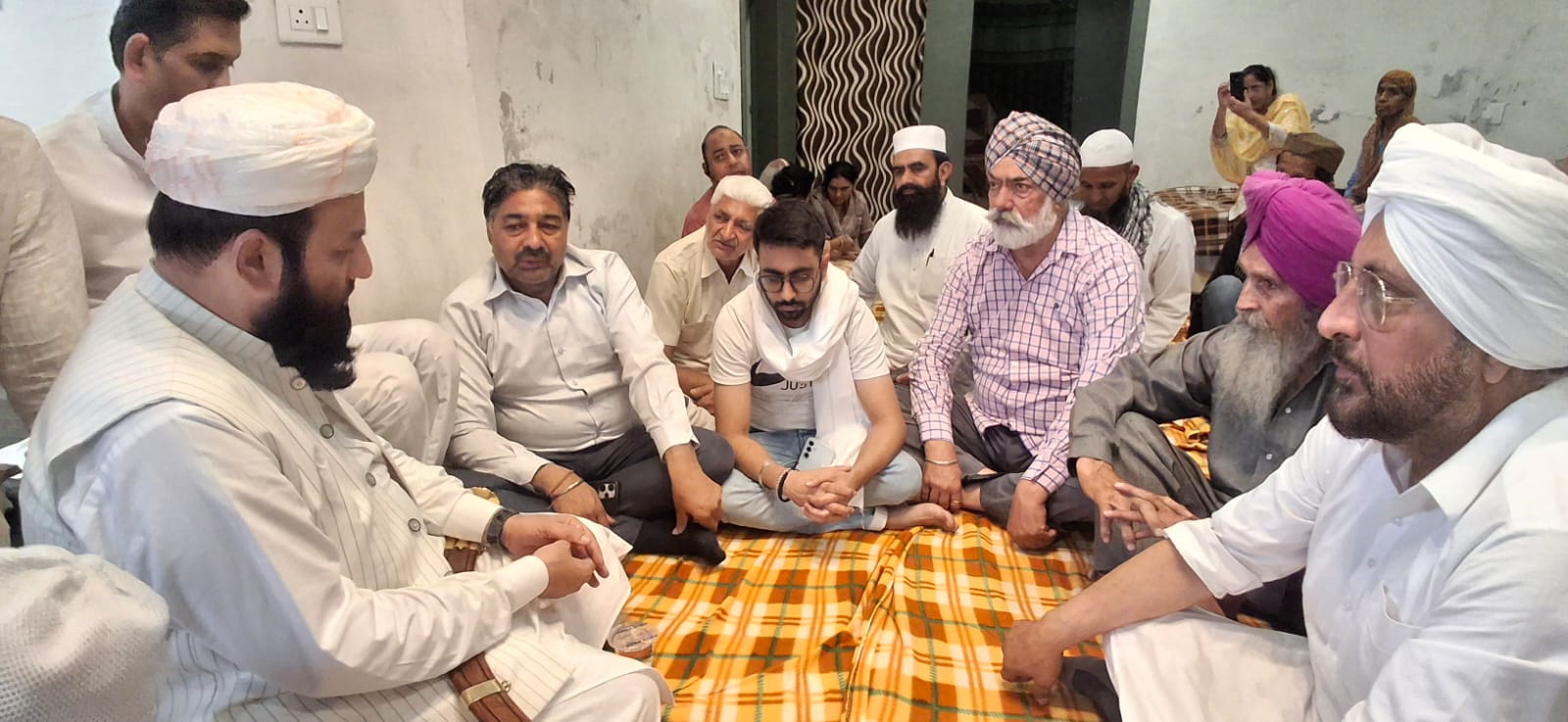 ਵ੍ਰਿੰਦਾਵਨ ਕਿਸ਼ਤੀ ਹਾਦਸਾ: ਸ਼ਾਹੀ ਇਮਾਮ ਪੰਜਾਬ ਵੱਲੋਂ ਜਗਰਾਉਂ ਵਿੱਚ ਪੀੜਤ ਪਰਿਵਾਰਾਂ ਨਾਲ ਦੁੱਖ ਸਾਂਝਾ, 50 ਲੱਖ ਮੁਆਵਜ਼ੇ ਦੀ ਮੰਗ