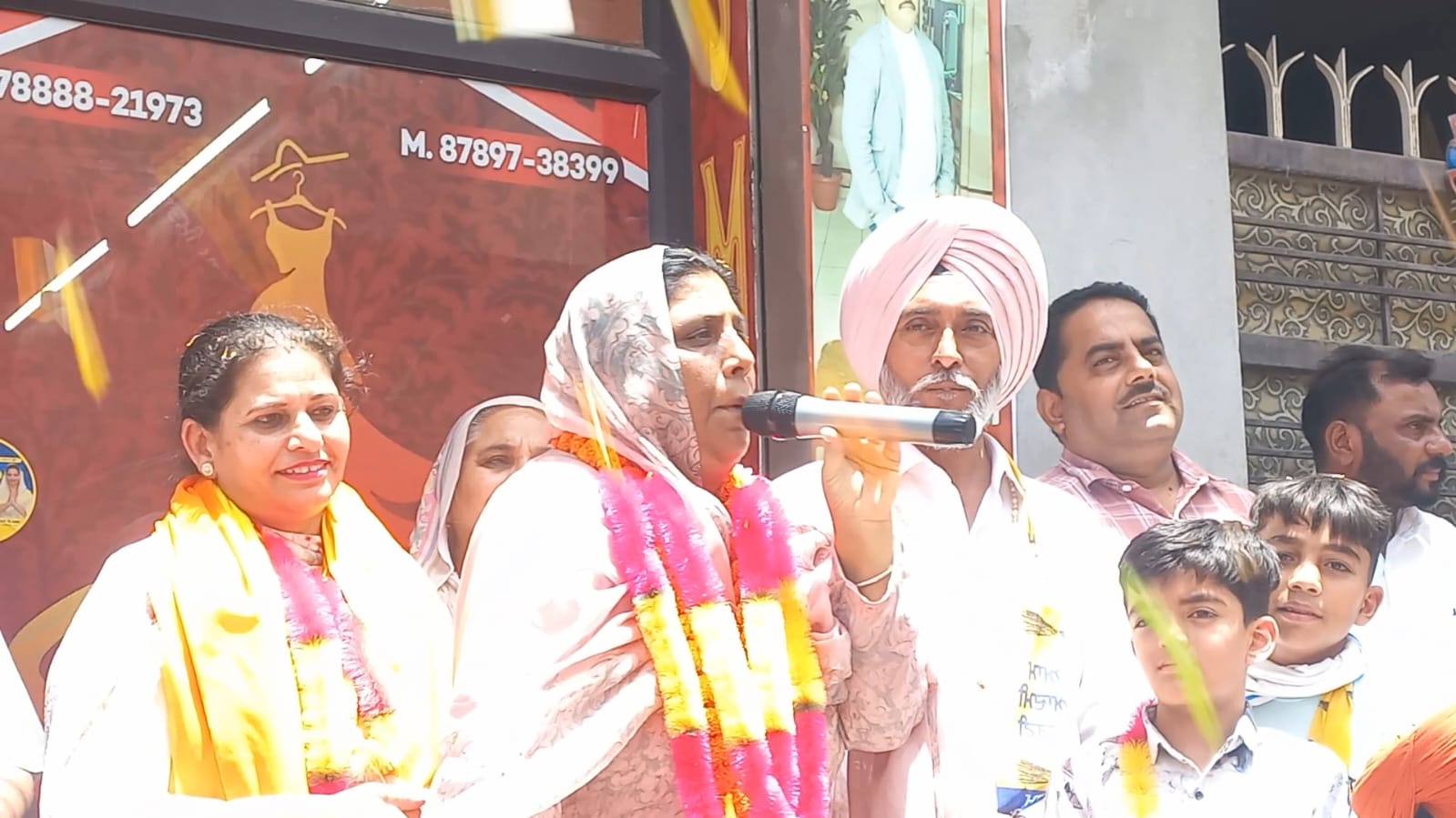 ਜਗਰਾਓਂ ਚੋਣਾਂ: ਵਾਰਡ 4 ਤੇ 5 ਵਿੱਚ ਆਪ ਉਮੀਦਵਾਰਾਂ ਦੇ ਹੱਕ ’ਚ ਵਿਧਾਇਕ ਮਾਣੂੰਕੇ ਦਾ ਪ੍ਰਚਾਰ